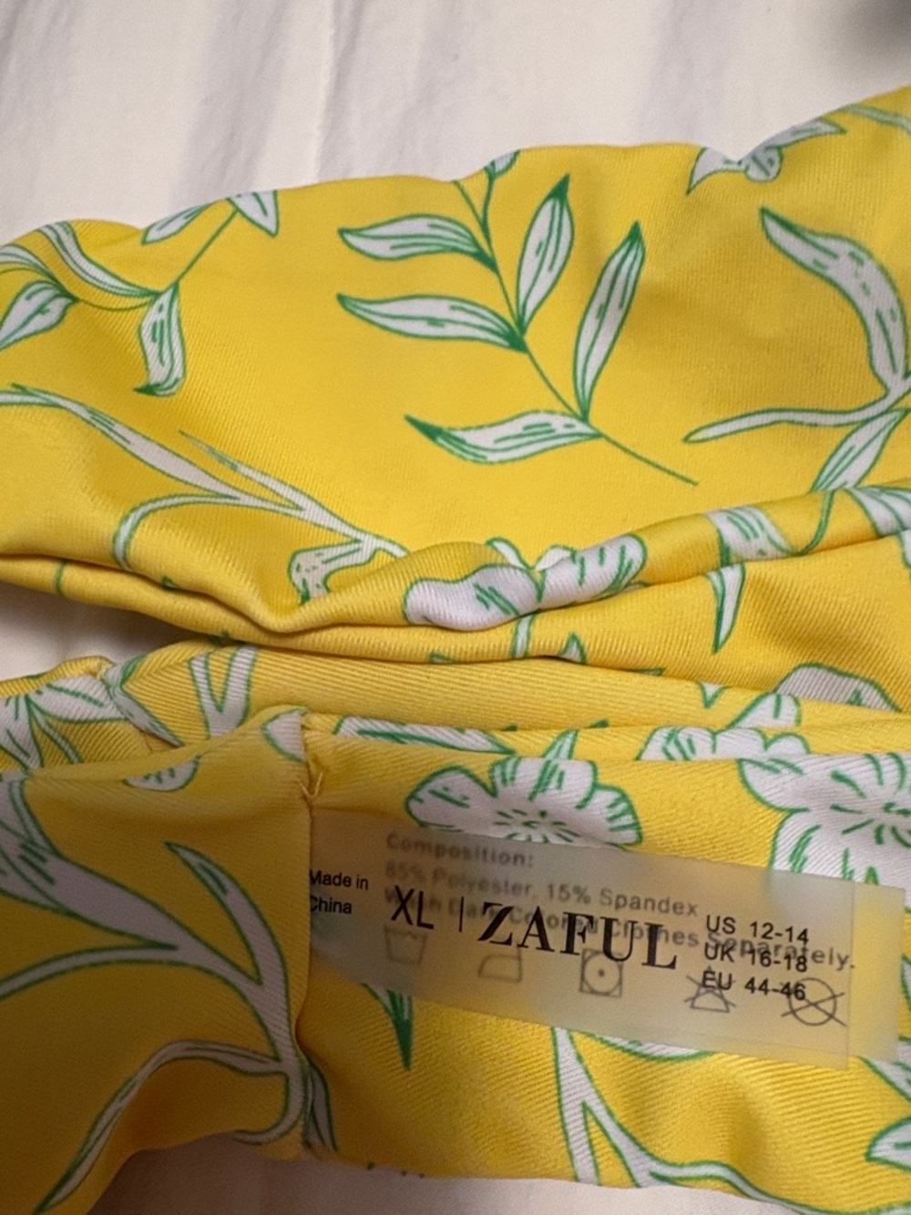 Zaful Yellow Floral Tie-Front Bikini Set XL ( 12-14 ) - Picture 5 of 6